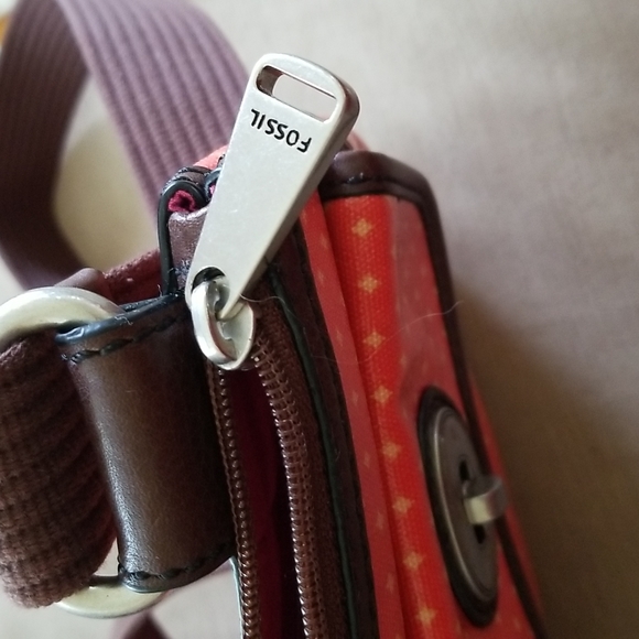 FOSSIL PVC COATED CROSSBODY - Picture 9 of 10